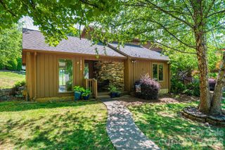 1759 12th Street NE, Hickory, NC 28601