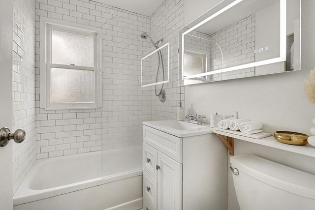 1808 Main street, Alameda, CA 94501