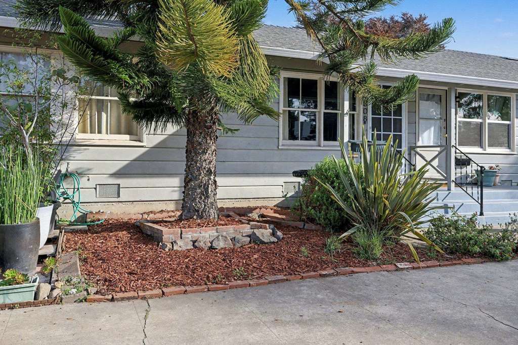 Image 2 of property listing at 1808 Main street, Alameda, CA 94501