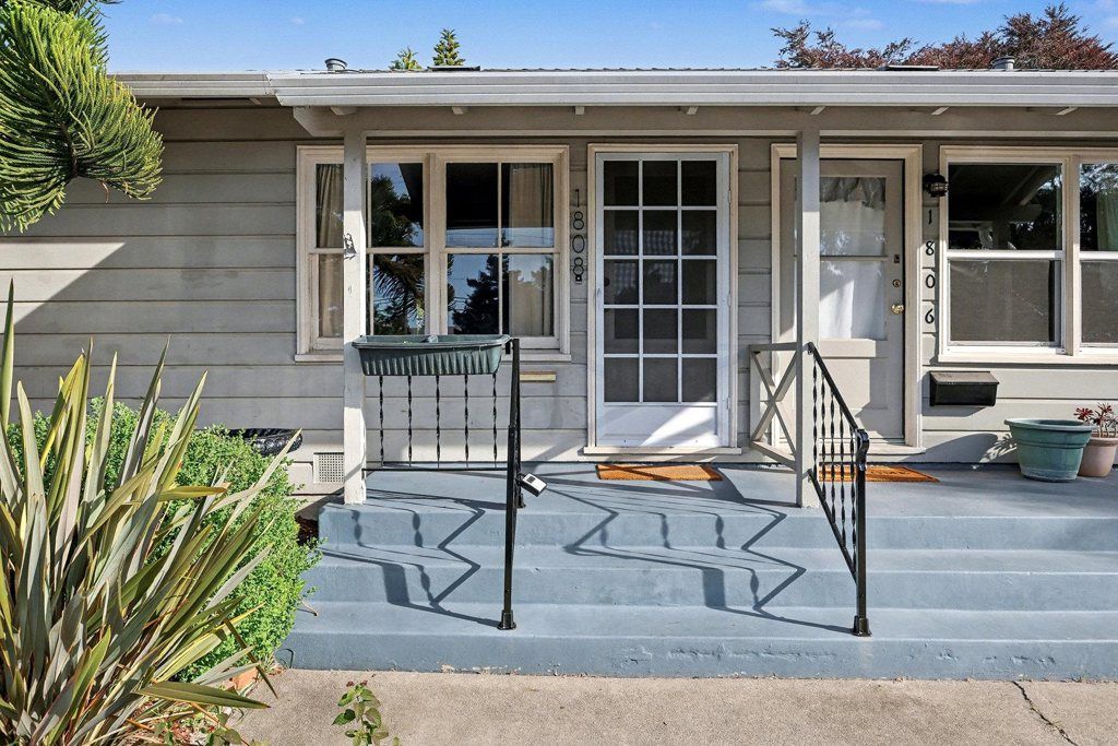 Image 4 of property listing at 1808 Main street, Alameda, CA 94501