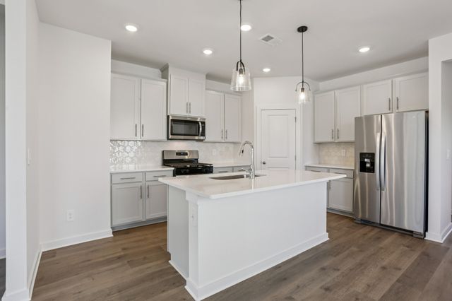 1541 Bear Branch Trce, Columbia, TN 38401