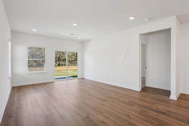 1541 Bear Branch Trce, Columbia, TN 38401