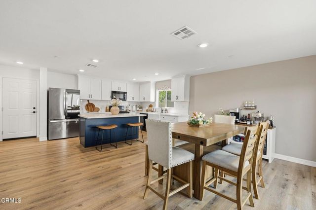 454 Celebration Lane, Santa Paula, CA 93060