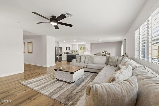 454 Celebration Lane, Santa Paula, CA 93060