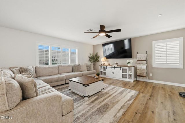 454 Celebration Lane, Santa Paula, CA 93060