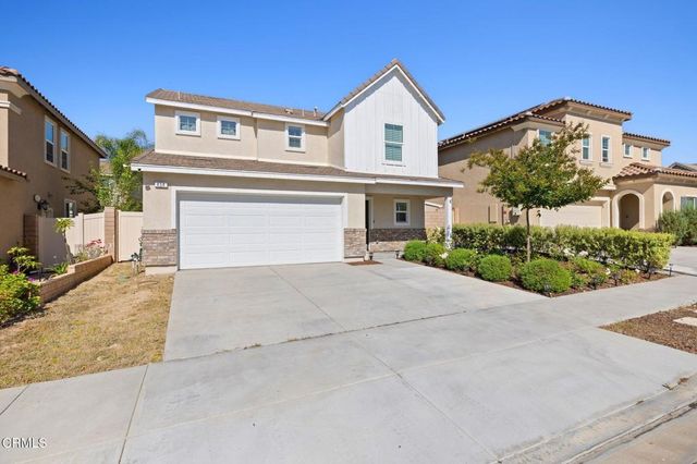 454 Celebration Lane, Santa Paula, CA 93060