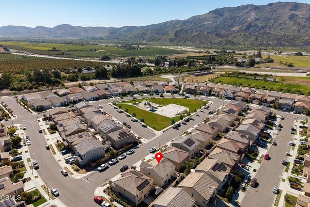 454 Celebration Lane, Santa Paula, CA 93060
