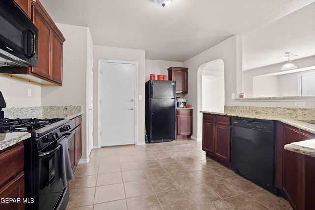 917 DANNY SANCHEZ Place, Anthony, TX 79821