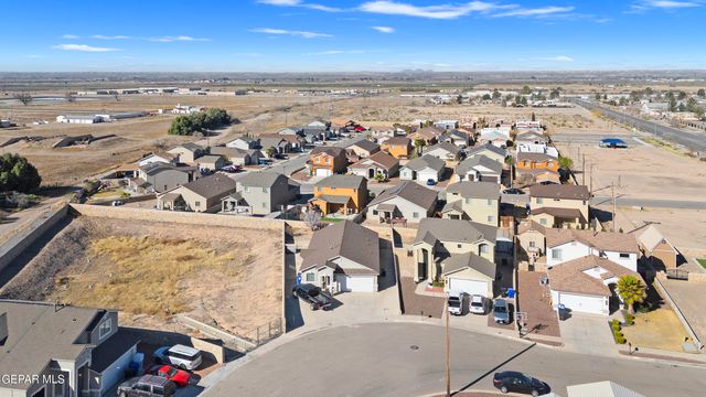 917 DANNY SANCHEZ Place, Anthony, TX 79821