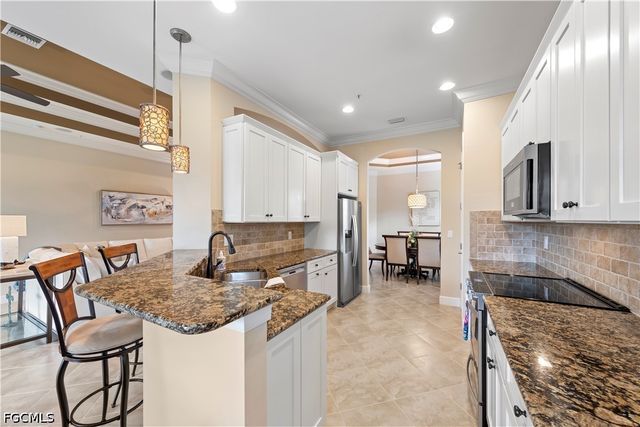 10351 Glastonbury CIR 201, Fort Myers, FL 33913