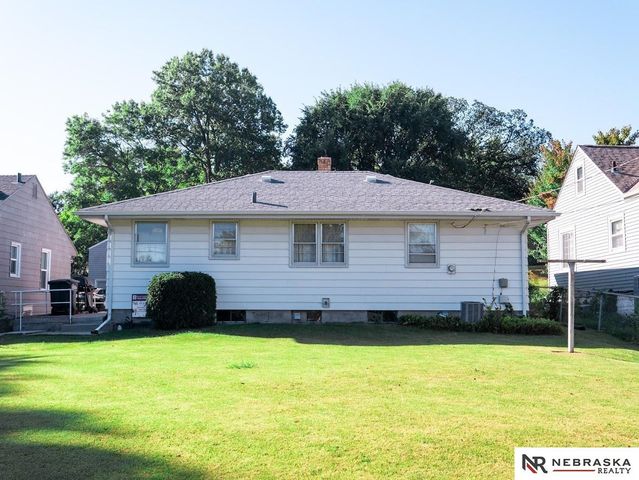 6774 Emmet Street, Omaha, NE 68104