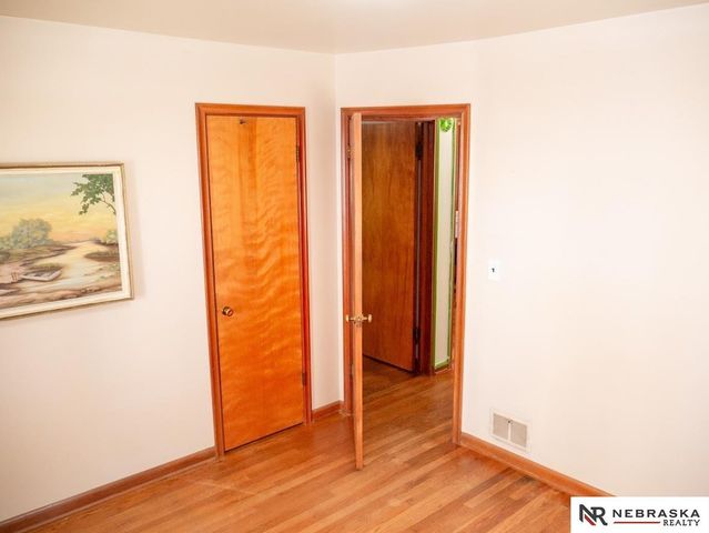 6774 Emmet Street, Omaha, NE 68104