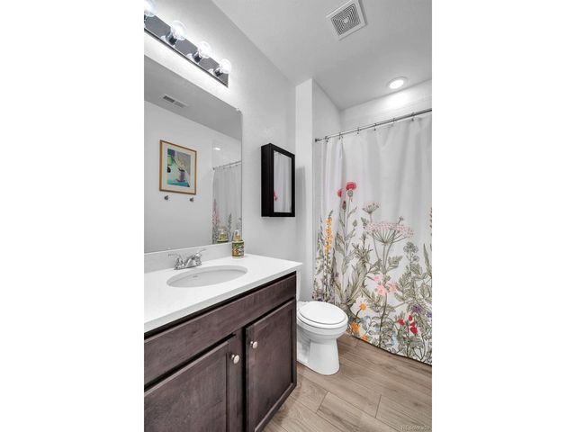 10573 Yosemite St, Henderson, CO 80640