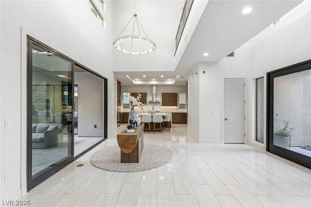 75 Pristine Glen Street, Las Vegas, NV 89135