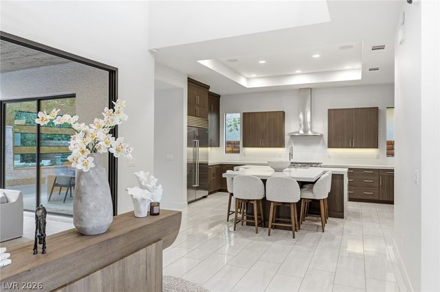 75 Pristine Glen Street, Las Vegas, NV 89135