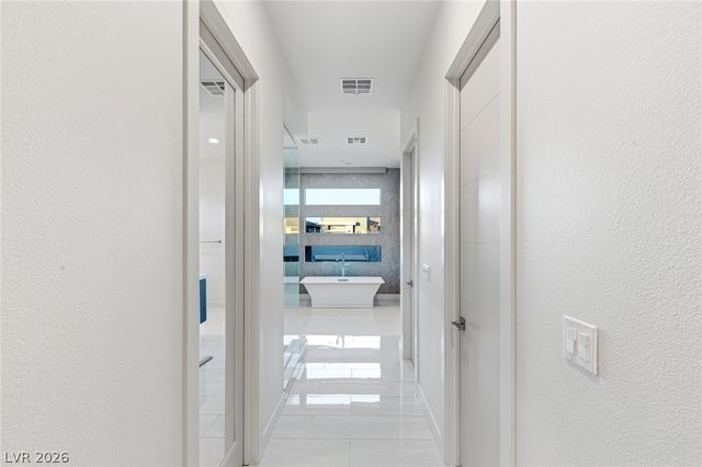 75 Pristine Glen Street, Las Vegas, NV 89135