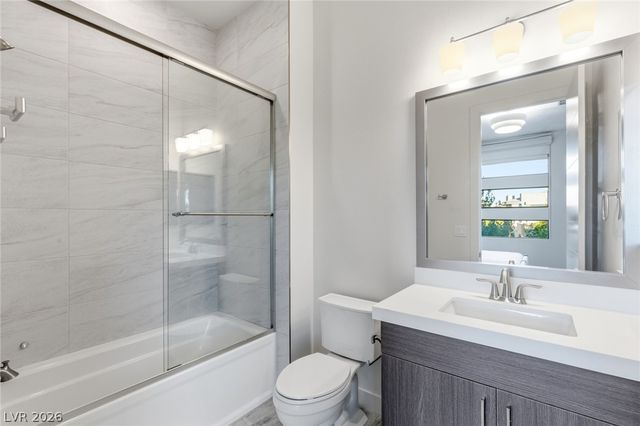75 Pristine Glen Street, Las Vegas, NV 89135