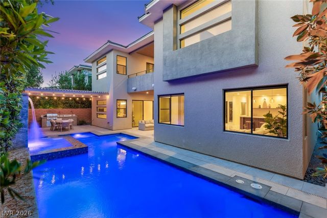 75 Pristine Glen Street, Las Vegas, NV 89135