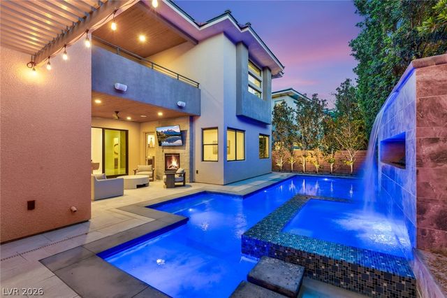 75 Pristine Glen Street, Las Vegas, NV 89135
