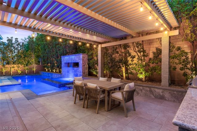 75 Pristine Glen Street, Las Vegas, NV 89135