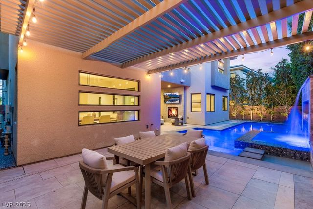 75 Pristine Glen Street, Las Vegas, NV 89135