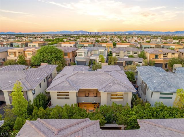 75 Pristine Glen Street, Las Vegas, NV 89135