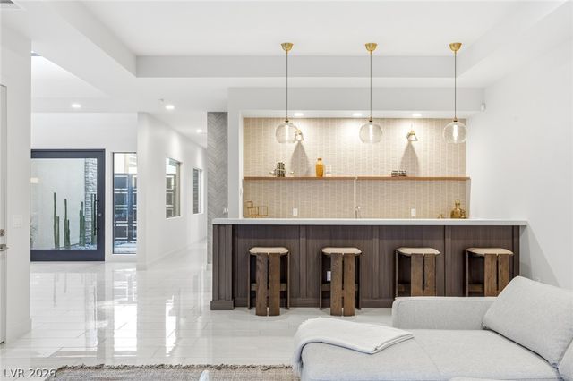 75 Pristine Glen Street, Las Vegas, NV 89135