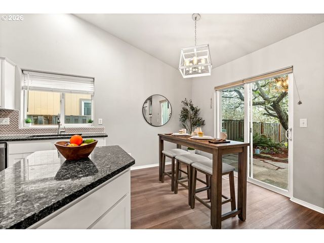 1636 BONNIE Ln, Forest Grove, OR 97116