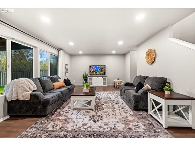 1636 BONNIE Ln, Forest Grove, OR 97116