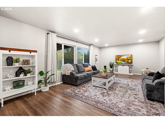 1636 BONNIE Ln, Forest Grove, OR 97116