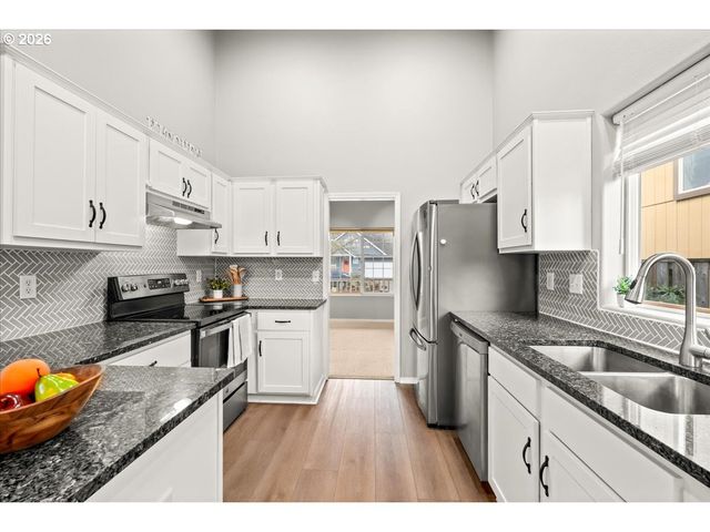 1636 BONNIE Ln, Forest Grove, OR 97116