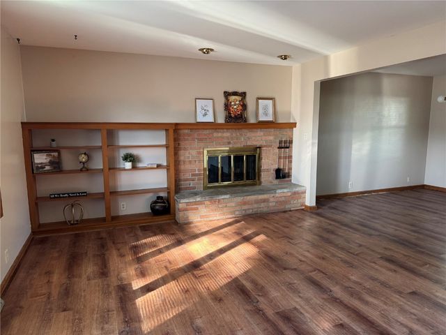 650 Staub Court NE, Cedar Rapids, IA 52402