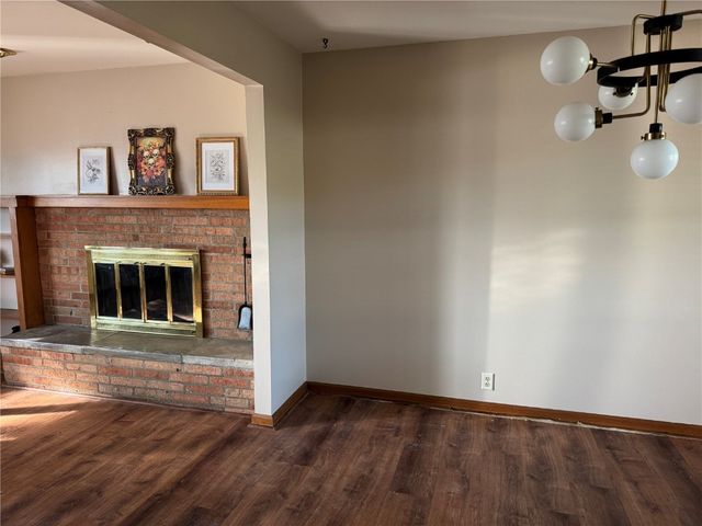 650 Staub Court NE, Cedar Rapids, IA 52402