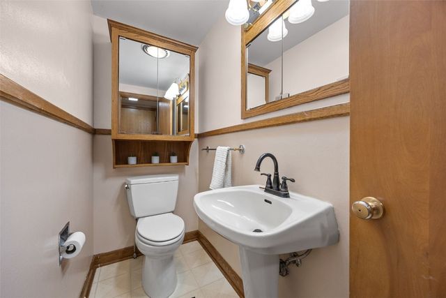 650 Staub Court NE, Cedar Rapids, IA 52402