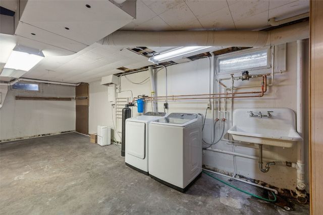 650 Staub Court NE, Cedar Rapids, IA 52402