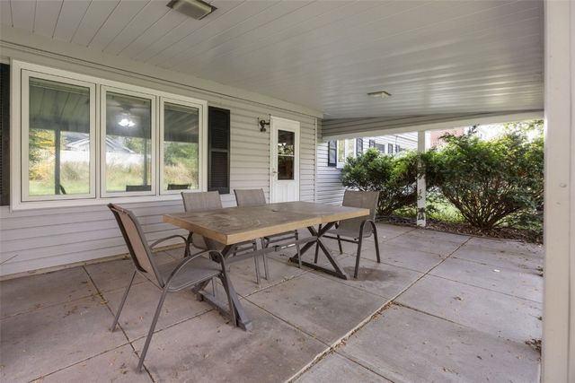 650 Staub Court NE, Cedar Rapids, IA 52402