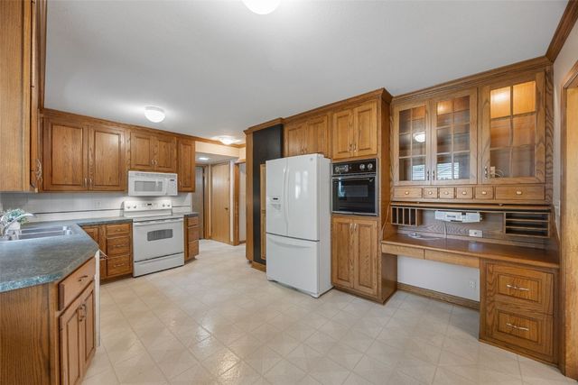 650 Staub Court NE, Cedar Rapids, IA 52402