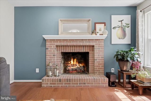 816 BELLVIEW CT NE, Leesburg, VA 20176