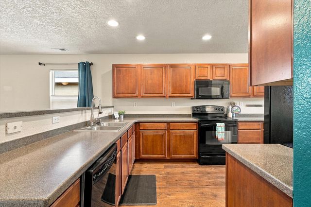 9905 Nacimiento Street NW, Albuquerque, NM 87114
