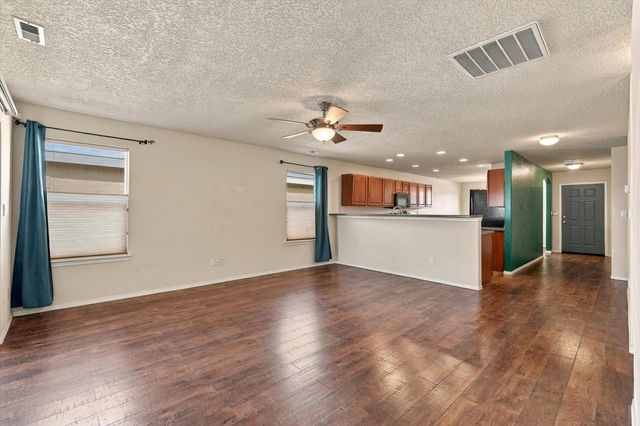 9905 Nacimiento Street NW, Albuquerque, NM 87114