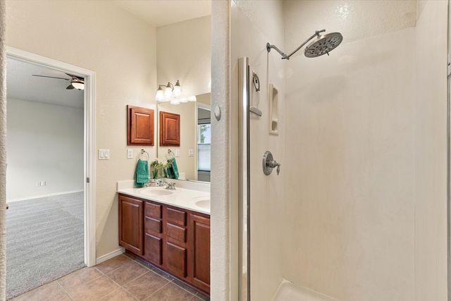 9905 Nacimiento Street NW, Albuquerque, NM 87114