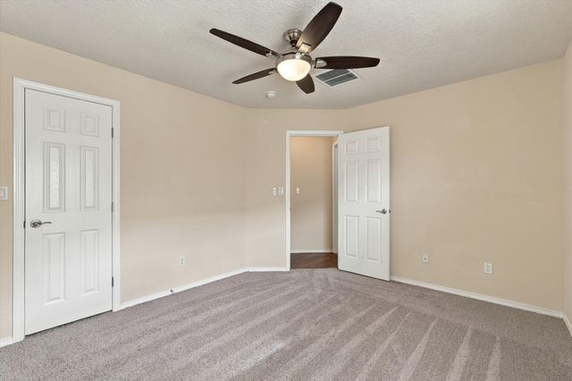 9905 Nacimiento Street NW, Albuquerque, NM 87114