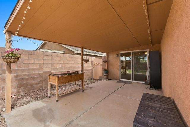 9905 Nacimiento Street NW, Albuquerque, NM 87114