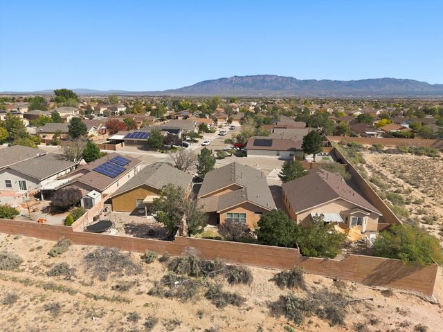 9905 Nacimiento Street NW, Albuquerque, NM 87114