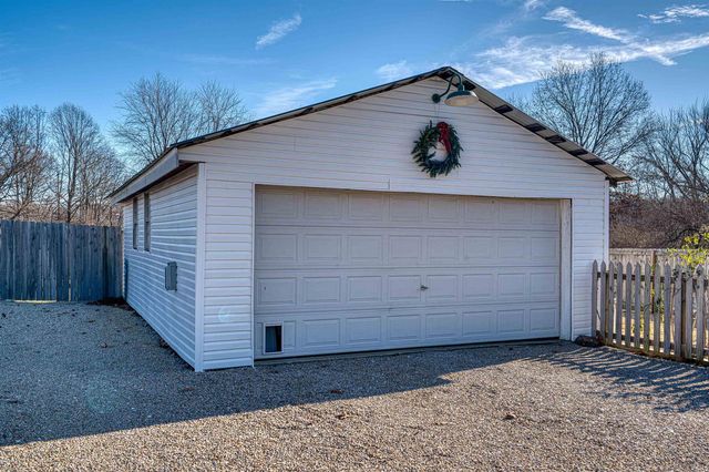 410 S State Street, Chandler, IN 47610