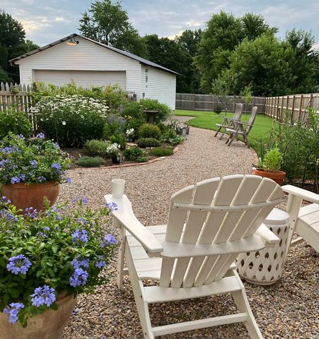 410 S State Street, Chandler, IN 47610