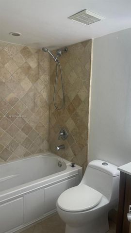 4640 NW 102nd Ave 102-16, Doral, FL 33178