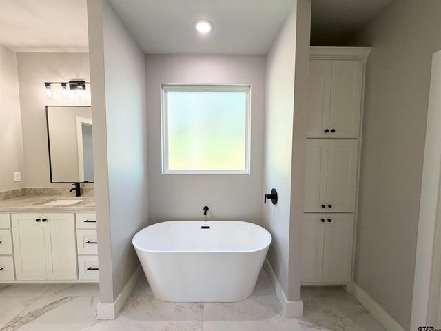 361 Heritage Way, Bullard, TX 75757