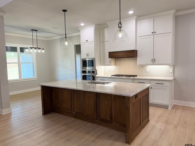 361 Heritage Way, Bullard, TX 75757