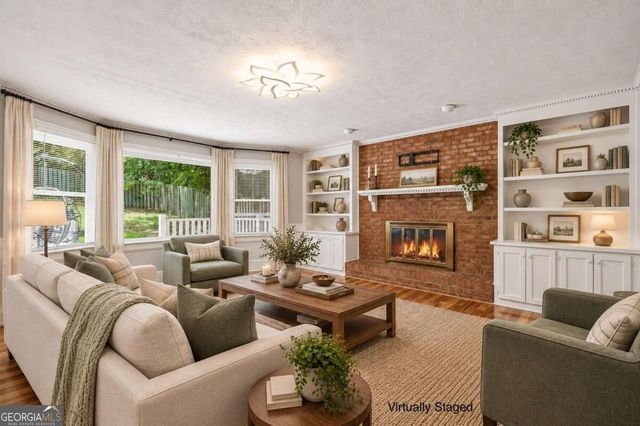 4040 Camaron Way, Snellville, GA 30039